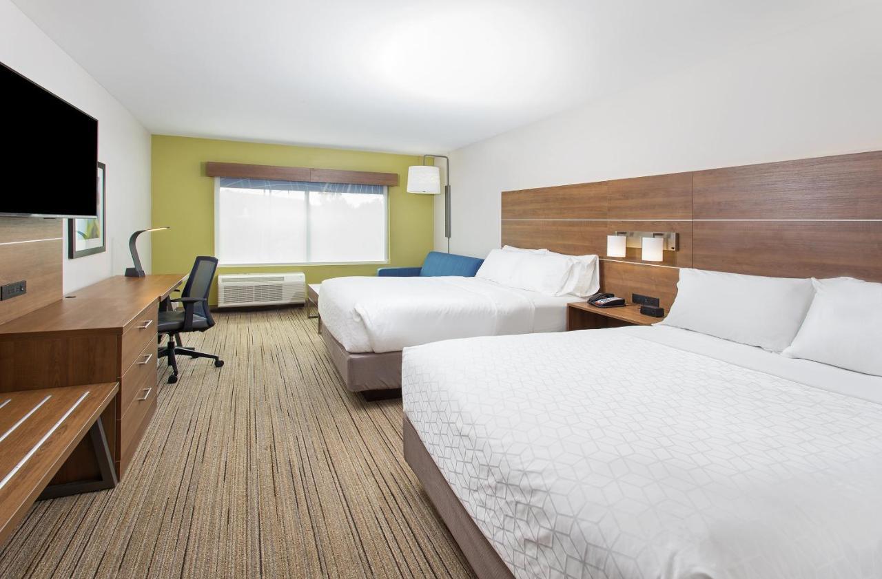 Holiday Inn Express Williamsburg By Ihg Exterior photo